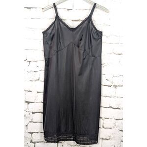 VINTAGE NAN FLOWER Stretch Nylon Slip Coquette Fairygoth Peekaboo Lace Size 44